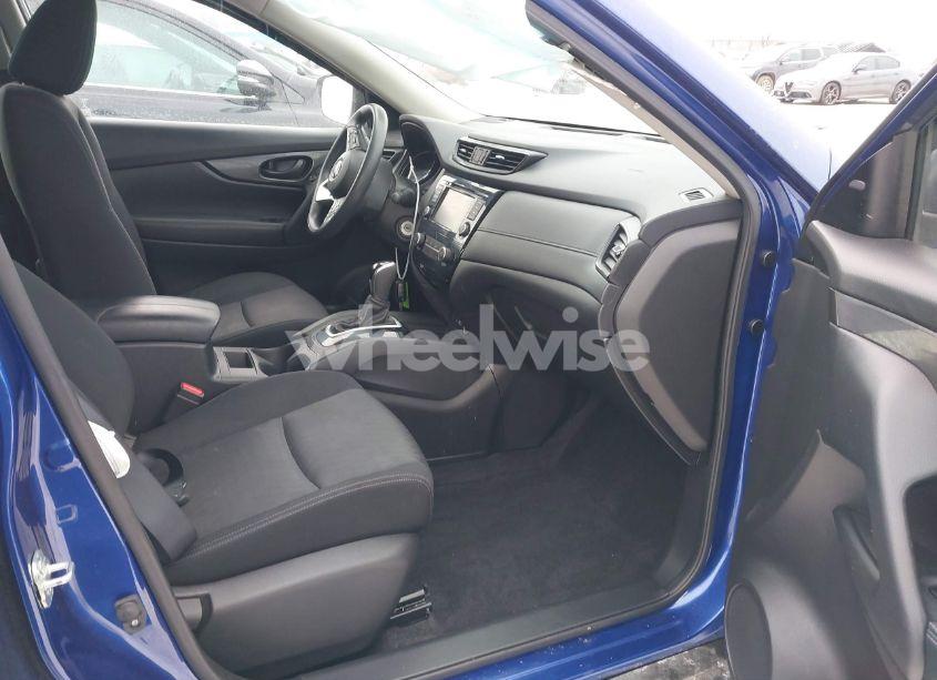 Photo 5 of 2020 Nissan Rogue S INTELLIGENT AWD (VIN JN8AT2MV4LW123495)