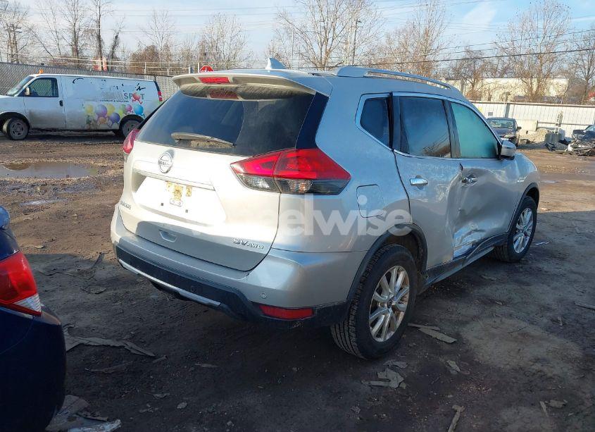 Photo 4 of 2020 Nissan Rogue SV INTELLIGENT AWD (VIN JN8AT2MV4LW139762)