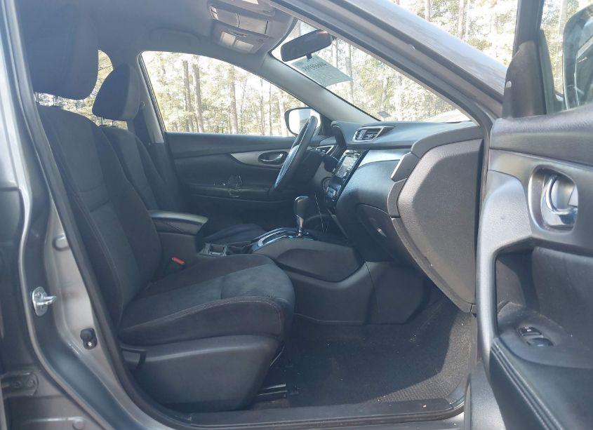 Photo 5 of 2016 Nissan Rogue SV (VIN JN8AT2MV5GW132597)