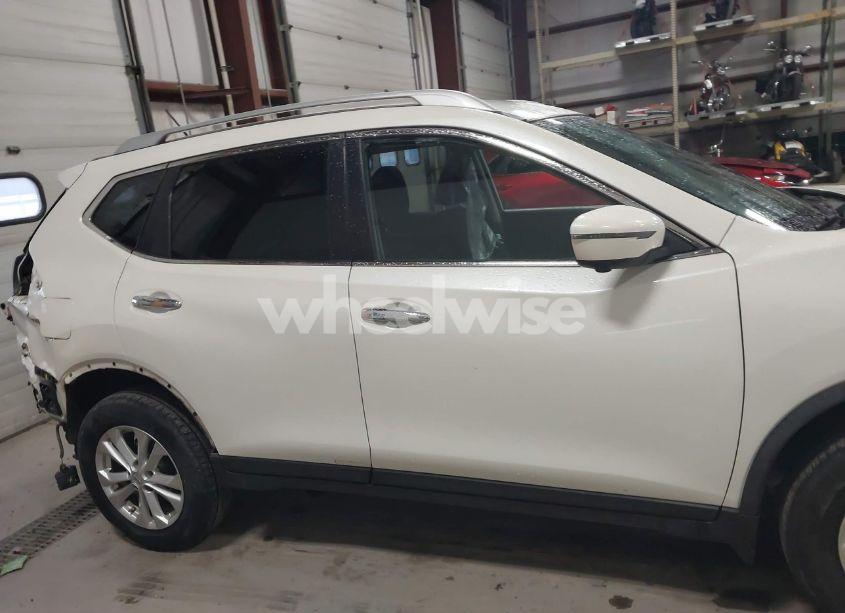 Photo 13 of 2016 Nissan Rogue SV (VIN JN8AT2MV5GW133720)
