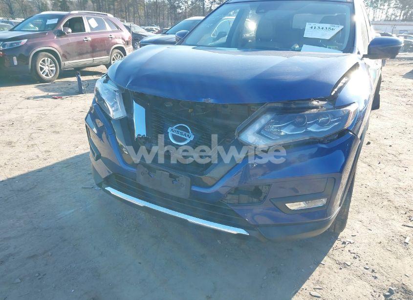 Photo 6 of 2017 Nissan Rogue SL (VIN JN8AT2MV5HW007004)