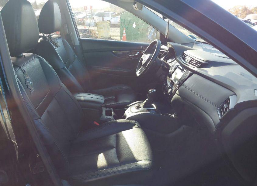 Photo 5 of 2017 Nissan Rogue SL (VIN JN8AT2MV5HW008458)