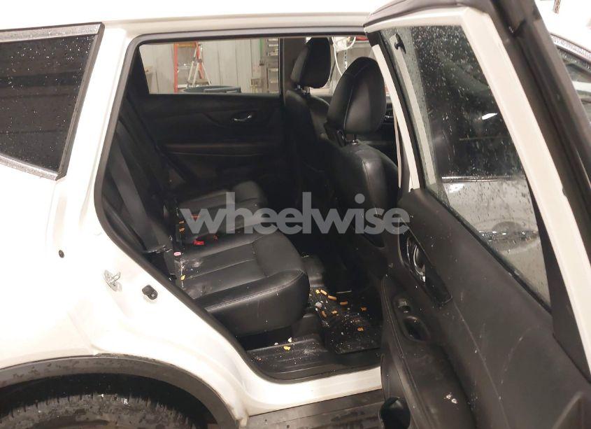 Photo 8 of 2017 Nissan Rogue SL (VIN JN8AT2MV5HW009156)