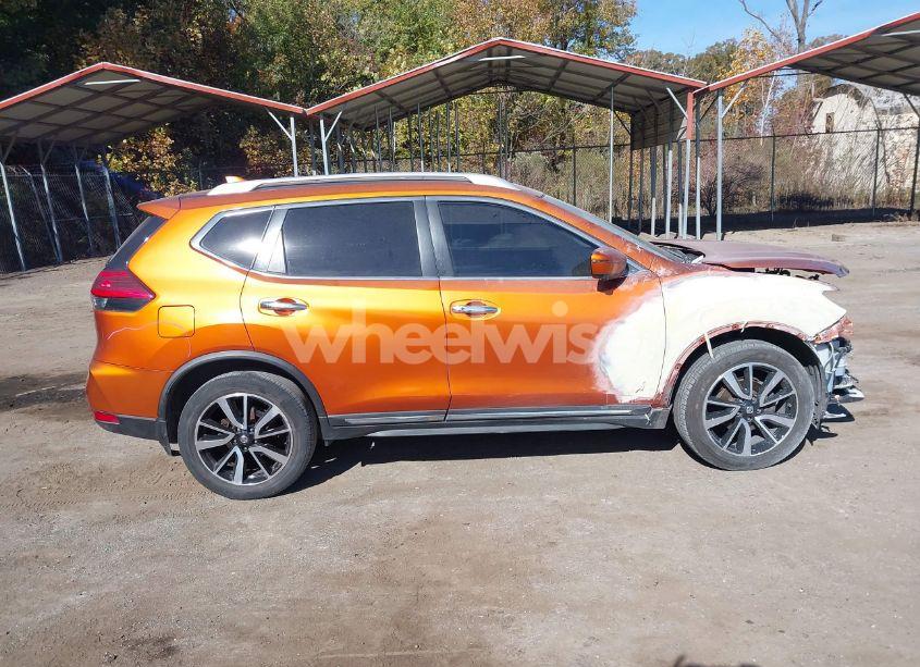 Photo 14 of 2017 Nissan Rogue SL (VIN JN8AT2MV5HW018939)