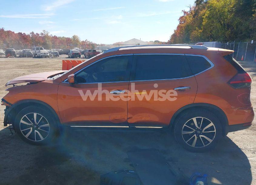 Photo 15 of 2017 Nissan Rogue SL (VIN JN8AT2MV5HW018939)