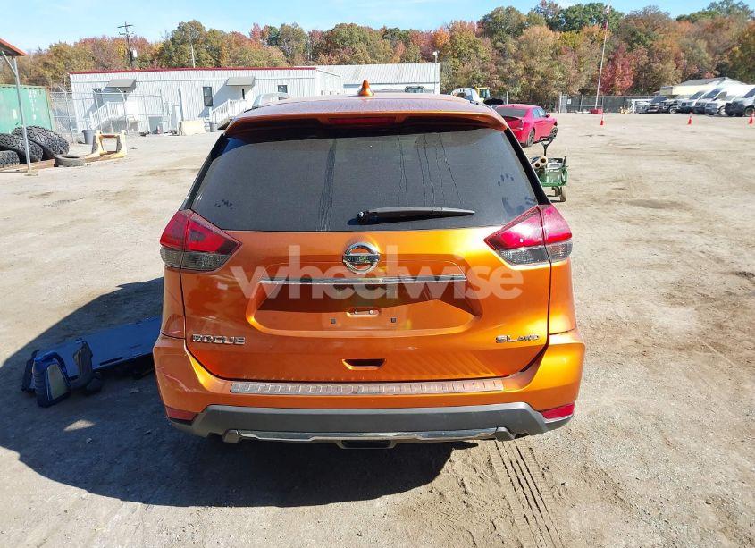 Photo 17 of 2017 Nissan Rogue SL (VIN JN8AT2MV5HW018939)