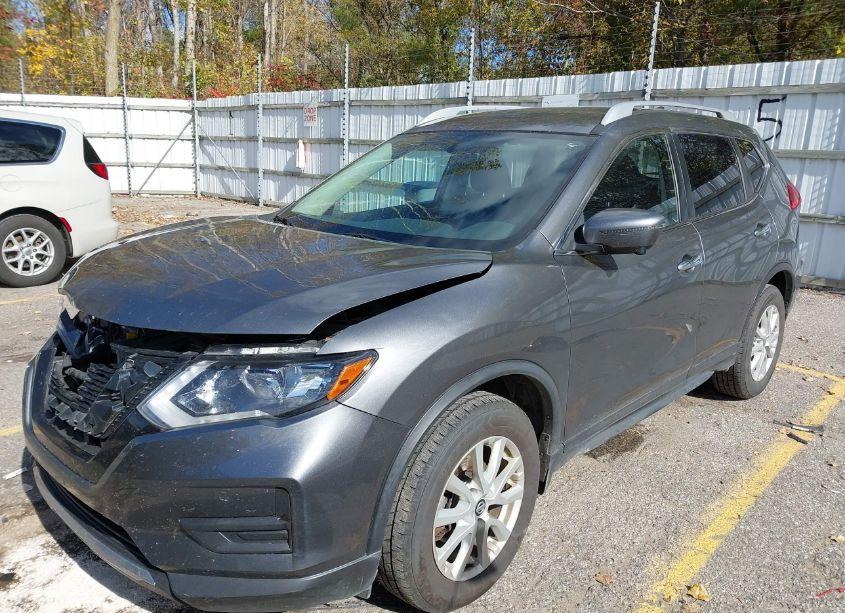 Photo 2 of 2017 Nissan Rogue SV (VIN JN8AT2MV5HW022716)