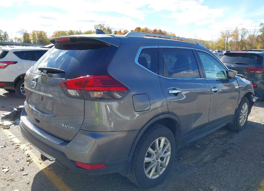 Photo 4 of 2017 Nissan Rogue SV (VIN JN8AT2MV5HW022716)