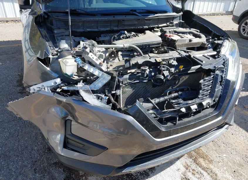 Photo 6 of 2017 Nissan Rogue SV (VIN JN8AT2MV5HW022716)