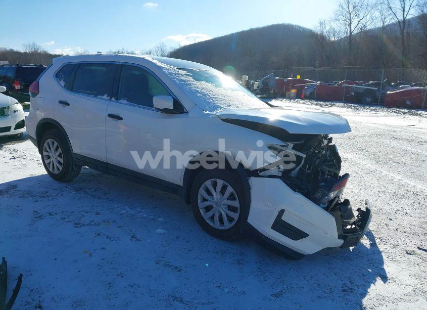 2017 Nissan Rogue S (VIN JN8AT2MV5HW025566) main photo