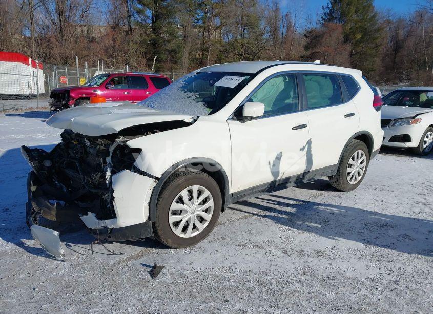 Photo 2 of 2017 Nissan Rogue S (VIN JN8AT2MV5HW025566)