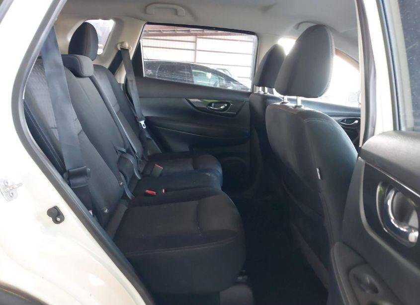 Photo 8 of 2017 Nissan Rogue SV (VIN JN8AT2MV5HW251185)