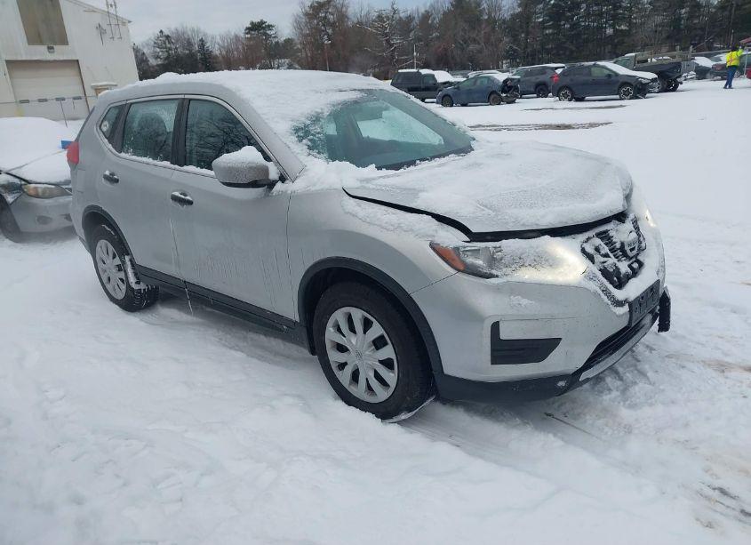 2017 Nissan Rogue S (VIN JN8AT2MV5HW264437) main photo