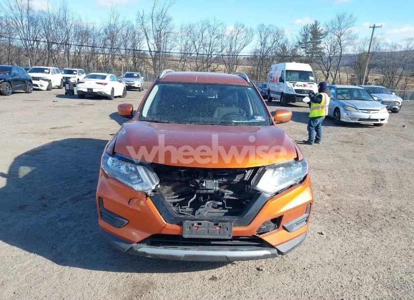 Photo 12 of 2017 Nissan Rogue SV (VIN JN8AT2MV5HW269072)