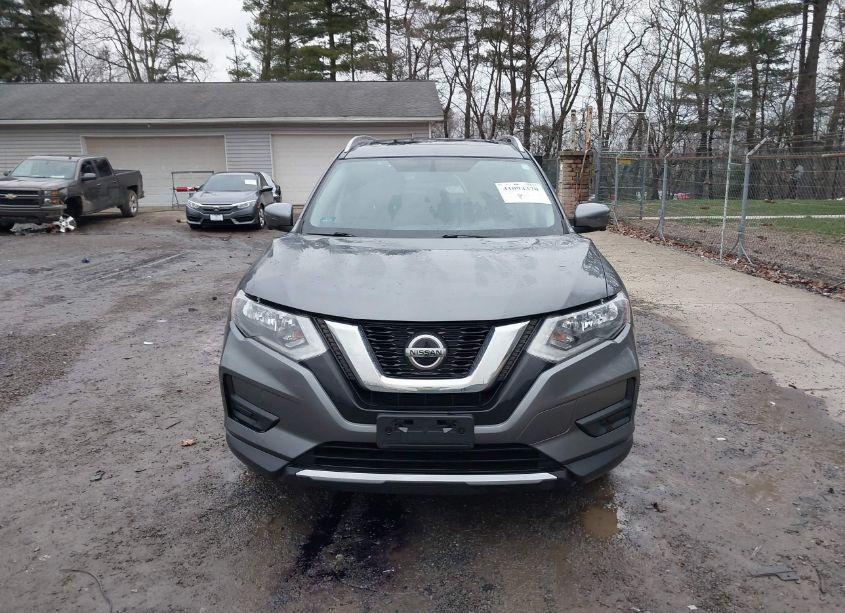 Photo 13 of 2018 Nissan Rogue SV (VIN JN8AT2MV5JW303016)