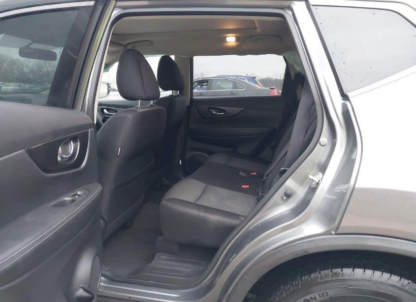 Photo 8 of 2018 Nissan Rogue SV (VIN JN8AT2MV5JW303016)