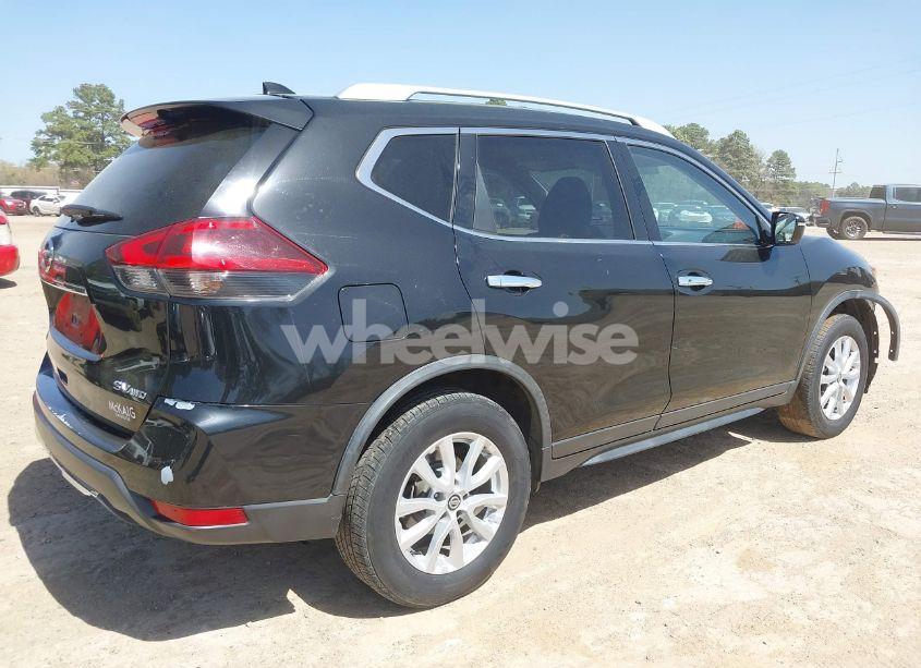 Photo 4 of 2018 Nissan Rogue SV (VIN JN8AT2MV5JW304375)