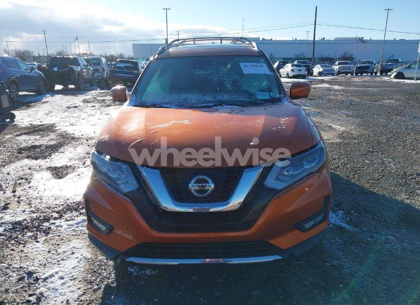 Photo 11 of 2018 Nissan Rogue SL (VIN JN8AT2MV5JW305431)