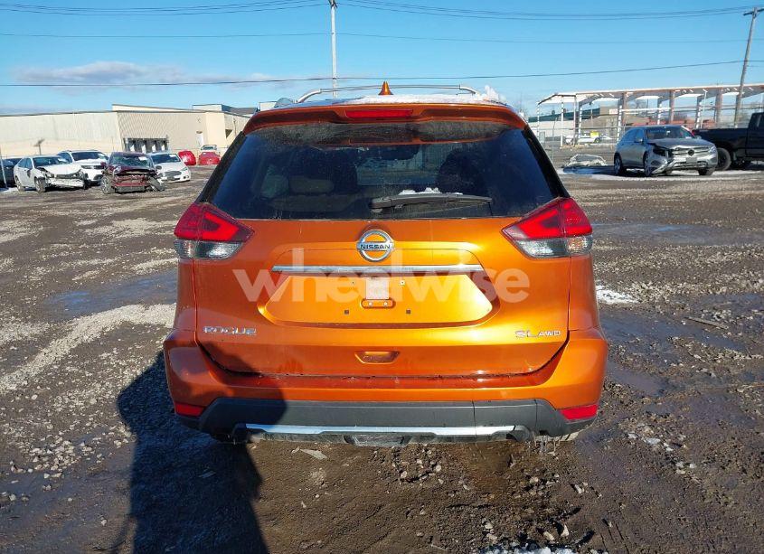 Photo 15 of 2018 Nissan Rogue SL (VIN JN8AT2MV5JW305431)