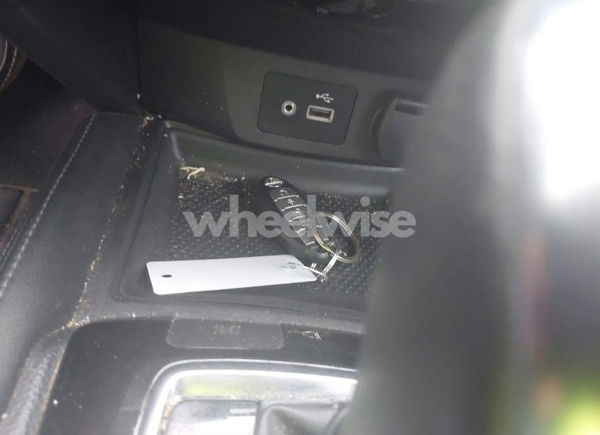 Photo 11 of 2018 Nissan Rogue SL (VIN JN8AT2MV5JW306983)