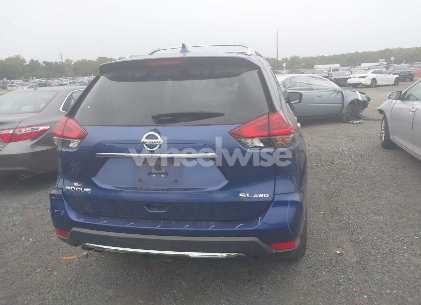 Photo 16 of 2018 Nissan Rogue SL (VIN JN8AT2MV5JW306983)