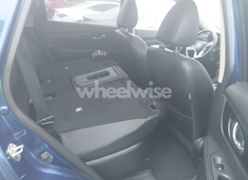 Photo 8 of 2018 Nissan Rogue SL (VIN JN8AT2MV5JW306983)