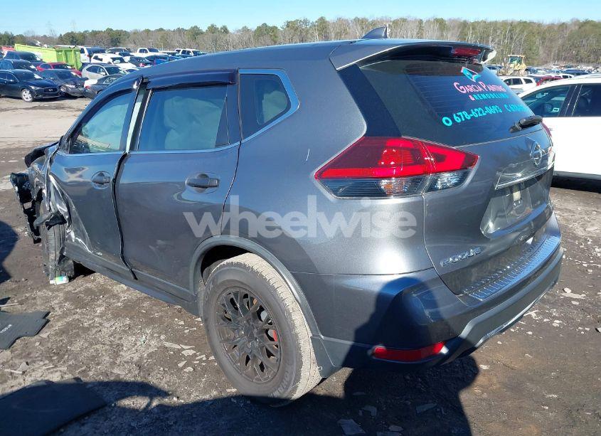 Photo 3 of 2018 Nissan Rogue S (VIN JN8AT2MV5JW309513)