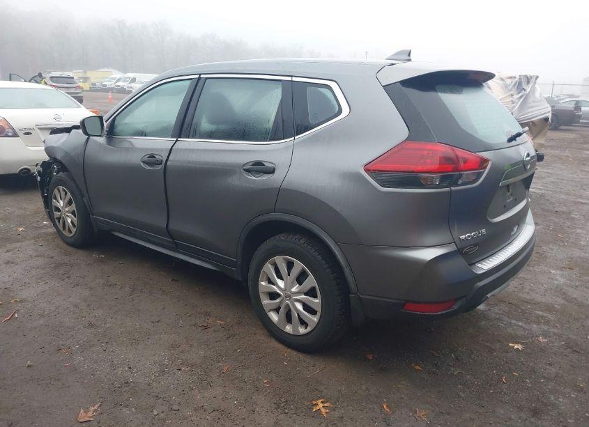 Photo 3 of 2018 Nissan Rogue S (VIN JN8AT2MV5JW314324)