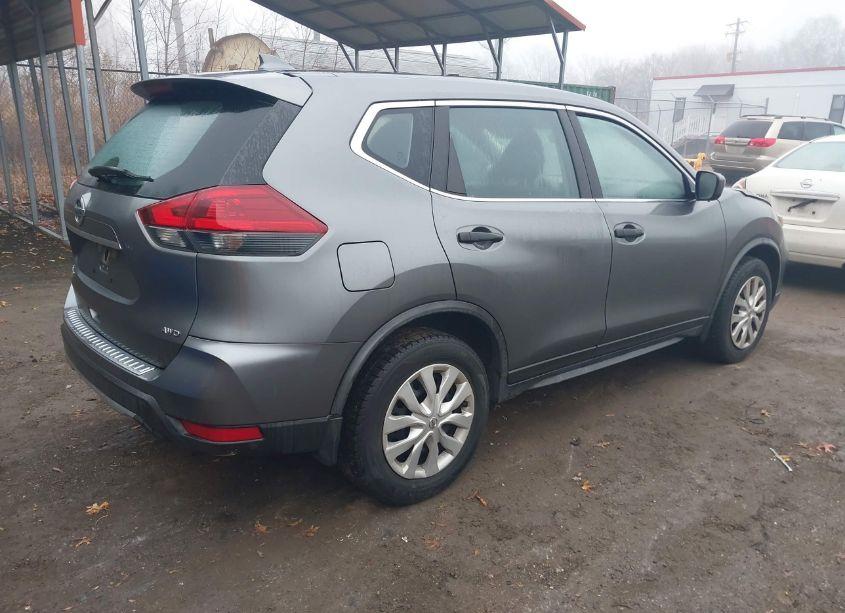 Photo 4 of 2018 Nissan Rogue S (VIN JN8AT2MV5JW314324)