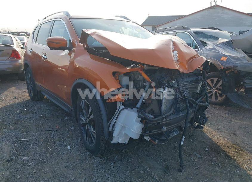 Photo 6 of 2019 Nissan Rogue SV (VIN JN8AT2MV5KW372712)