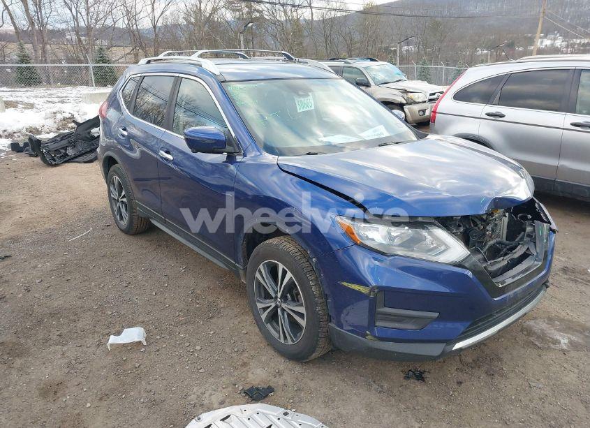 2019 Nissan Rogue SV (VIN JN8AT2MV5KW385749) main photo