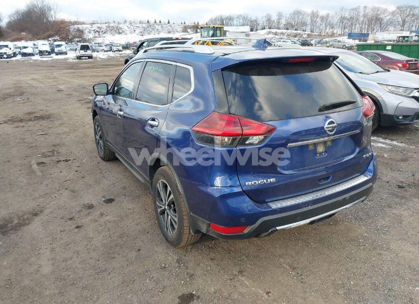 Photo 3 of 2019 Nissan Rogue SV (VIN JN8AT2MV5KW385749)
