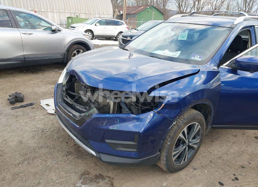 Photo 6 of 2019 Nissan Rogue SV (VIN JN8AT2MV5KW385749)