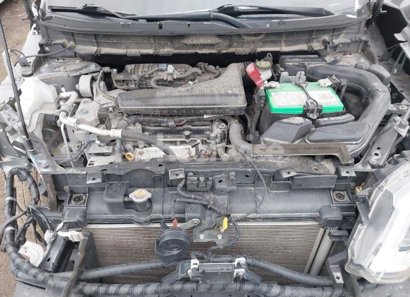 Photo 10 of 2019 Nissan Rogue SV (VIN JN8AT2MV5KW386836)