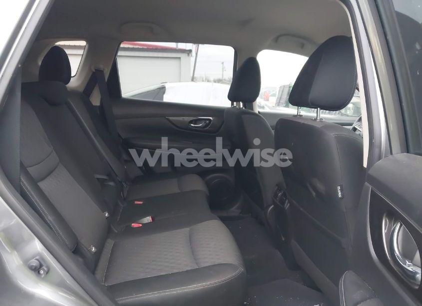 Photo 8 of 2019 Nissan Rogue SV (VIN JN8AT2MV5KW386836)