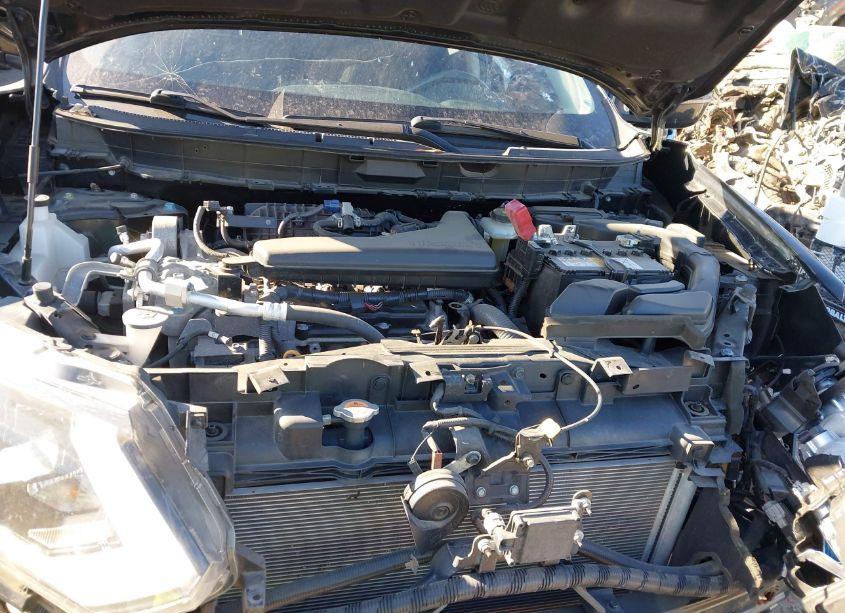 Photo 10 of 2019 Nissan Rogue SV (VIN JN8AT2MV5KW392197)