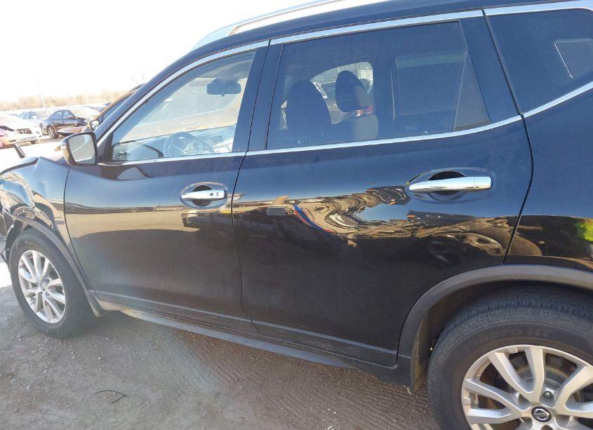 Photo 15 of 2019 Nissan Rogue SV (VIN JN8AT2MV5KW392197)