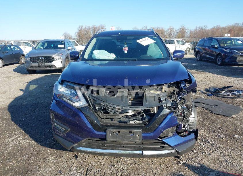 Photo 13 of 2019 Nissan Rogue SV (VIN JN8AT2MV5KW397027)