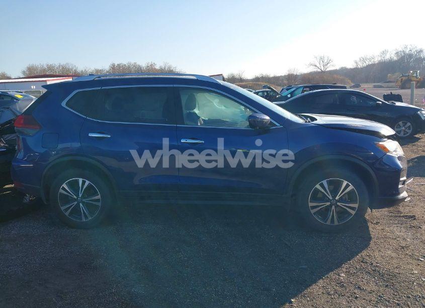 Photo 14 of 2019 Nissan Rogue SV (VIN JN8AT2MV5KW397027)