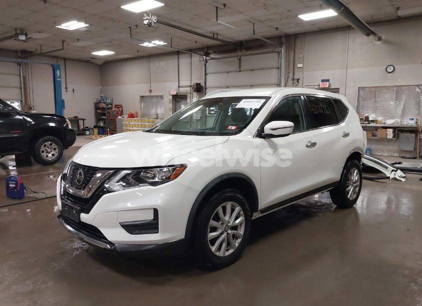 Photo 2 of 2020 Nissan Rogue S INTELLIGENT AWD (VIN JN8AT2MV5LW103689)