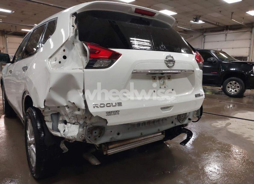 Photo 6 of 2020 Nissan Rogue S INTELLIGENT AWD (VIN JN8AT2MV5LW103689)