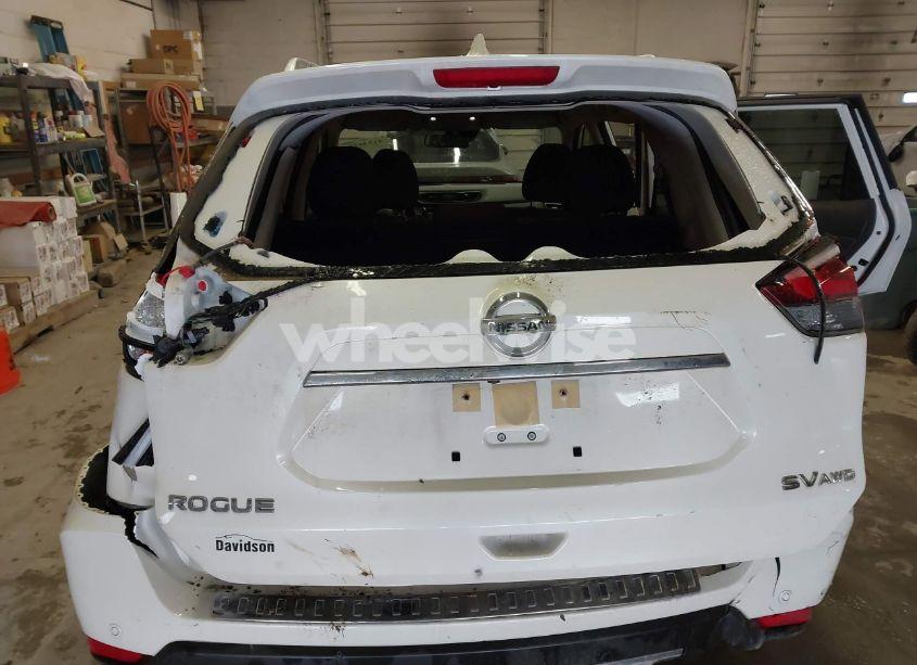 Photo 6 of 2020 Nissan Rogue SV INTELLIGENT AWD (VIN JN8AT2MV5LW124638)