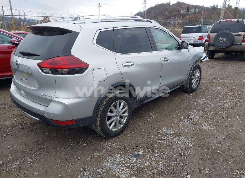 Photo 4 of 2020 Nissan Rogue SV INTELLIGENT AWD (VIN JN8AT2MV5LW137700)