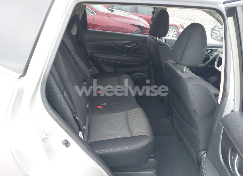 Photo 8 of 2020 Nissan Rogue SV INTELLIGENT AWD (VIN JN8AT2MV5LW137700)