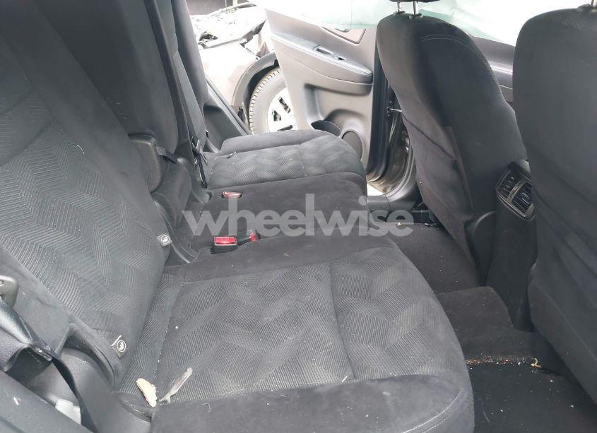 Photo 8 of 2016 Nissan Rogue S (VIN JN8AT2MV6GW131099)