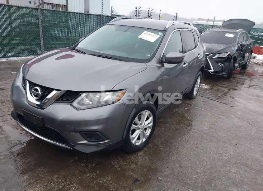 Photo 2 of 2016 Nissan Rogue SV (VIN JN8AT2MV6GW132589)