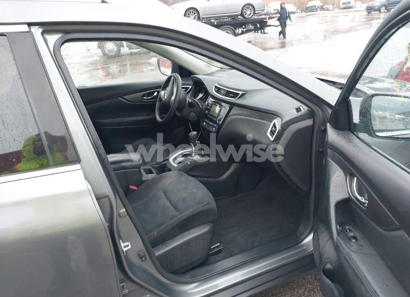 Photo 5 of 2016 Nissan Rogue SV (VIN JN8AT2MV6GW132589)