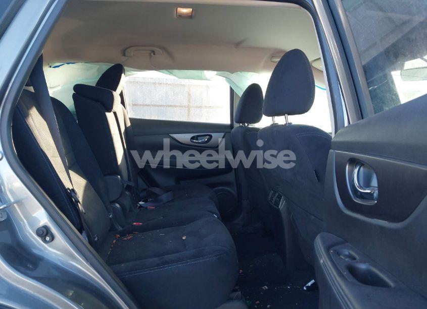 Photo 8 of 2016 Nissan Rogue SV (VIN JN8AT2MV6GW133676)