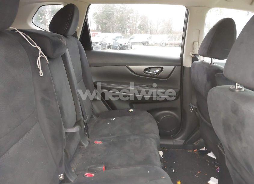 Photo 8 of 2016 Nissan Rogue S (VIN JN8AT2MV6GW136030)