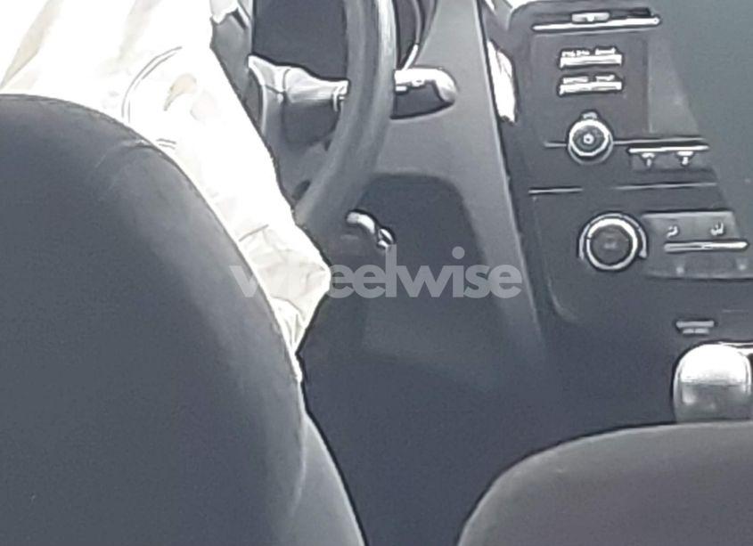 Photo 11 of 2016 Nissan Rogue S (VIN JN8AT2MV6GW136819)